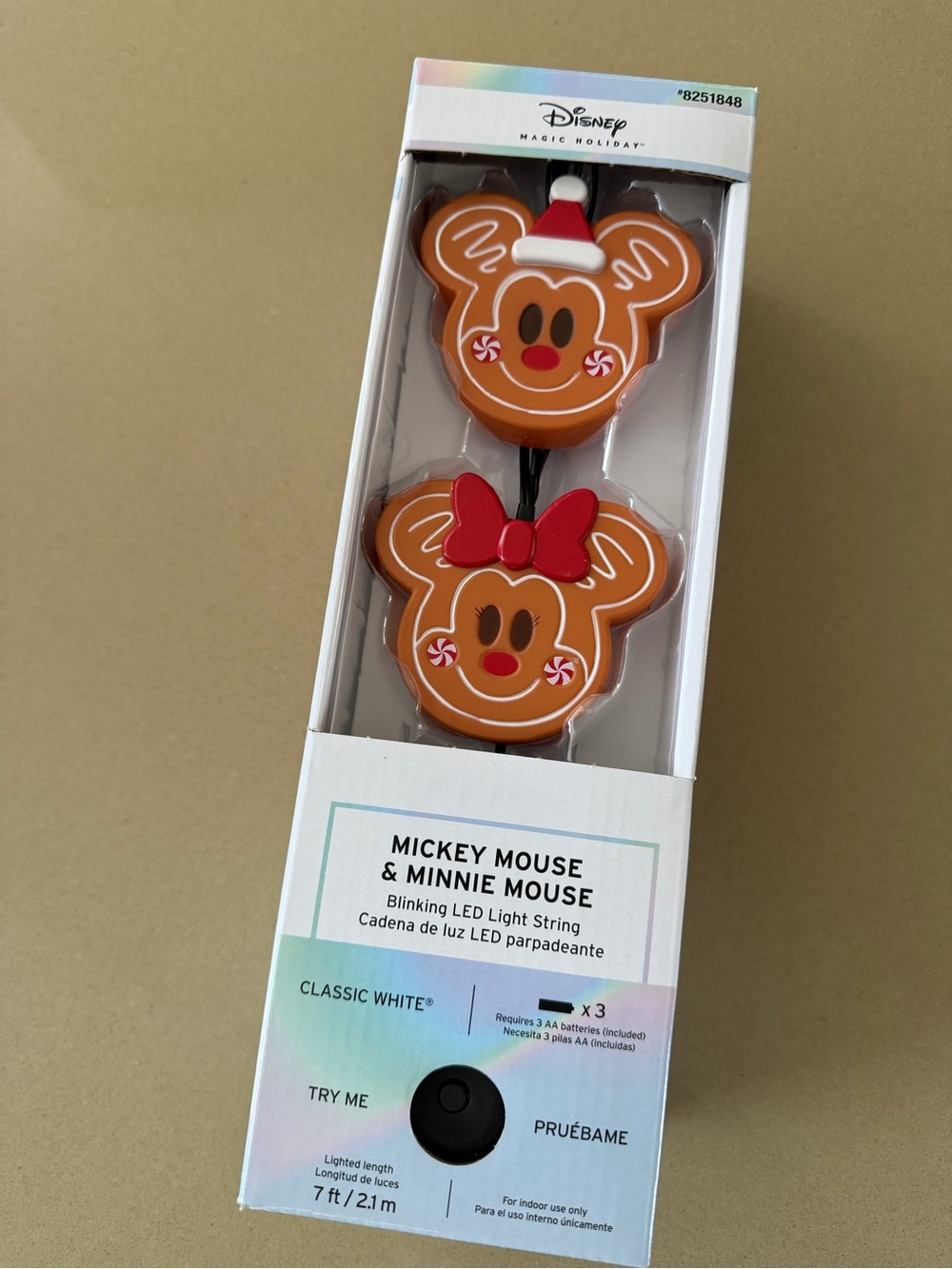 Lowes Disney Mickey Mouse and Minnie Mouse Gingerbread String Lights 8-Count